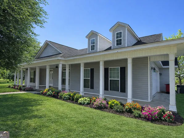 2135 Richardson Dr, Macon, GA 31216