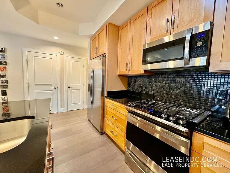 410 M St NW #2 — Photo 12