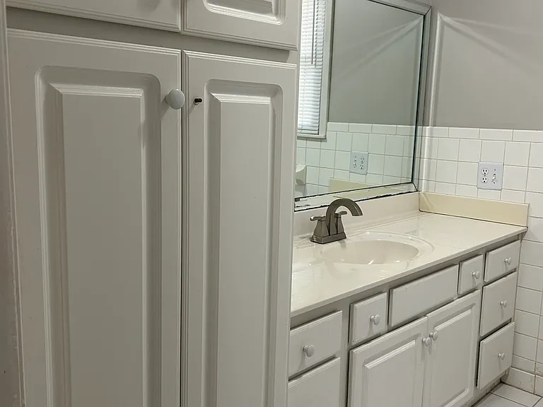 655 Fairground St — Photo 12