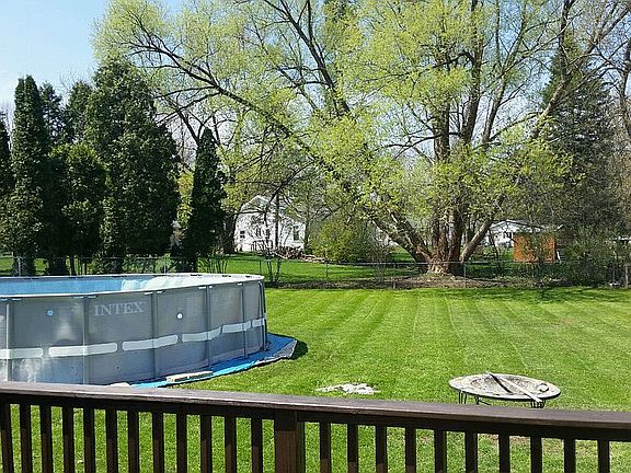pool w saltwater system 7/13