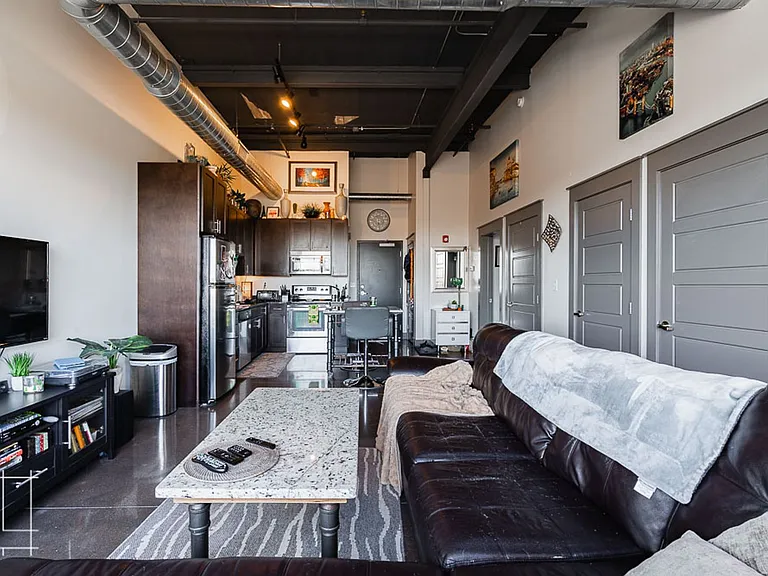 Wonder Bread Lofts — Photo 112