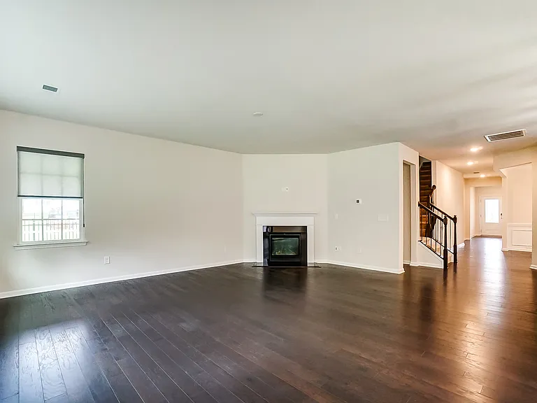 2337 Abundance Ln — Photo 2