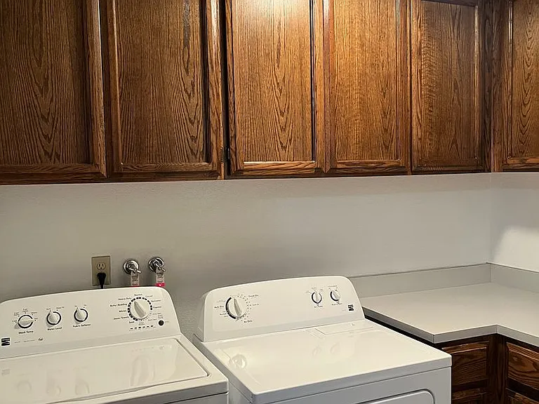 3045 Three Springs Ct — Photo 32