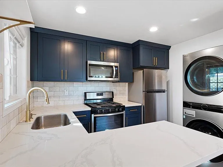 317 W Bonnie Brae Ct #B — Photo 9