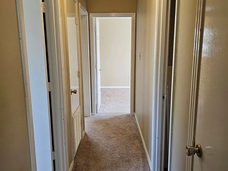 8984 Westwood Dr — Photo 19