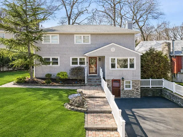 306 Sound Beach Boulevard, Sound Beach, NY 11789