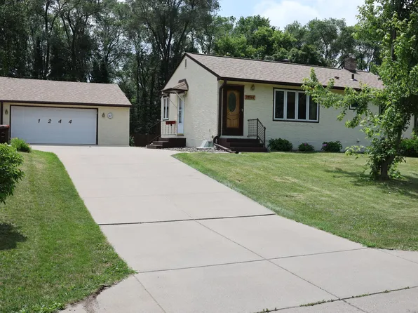 1244 Ryan Ave E, Maplewood, MN 55109