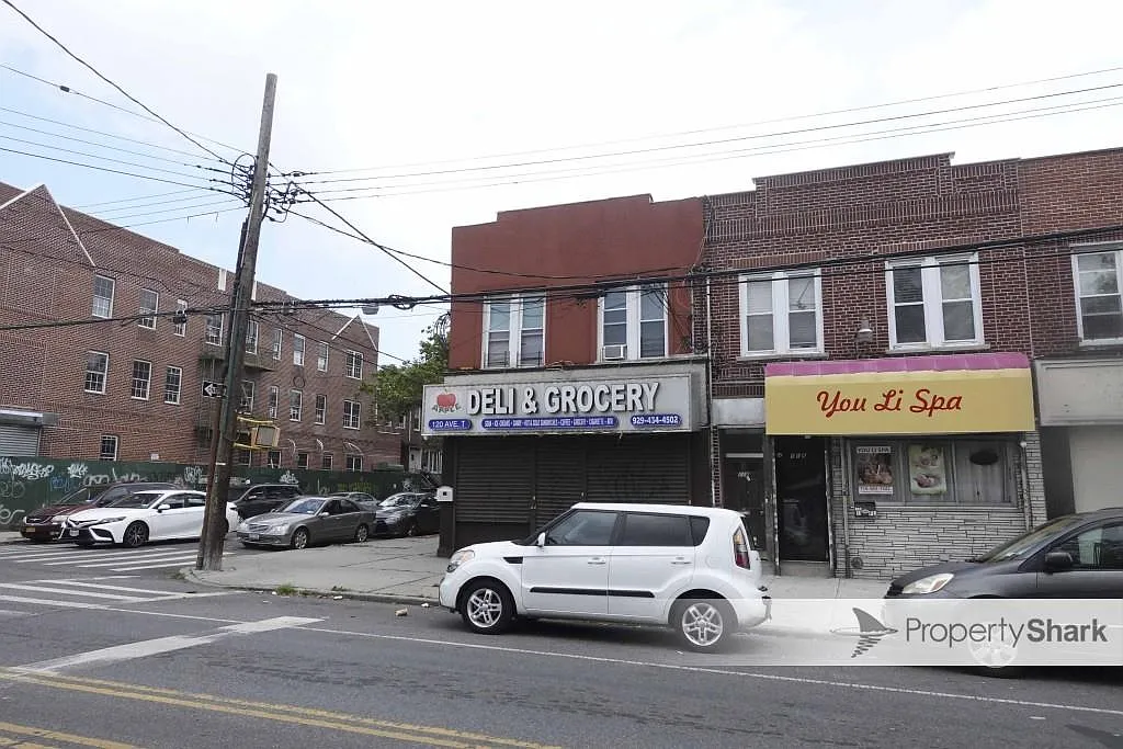 120 Avenue T photo 1