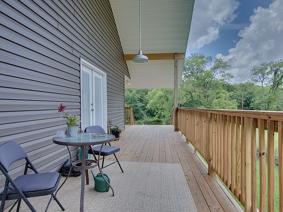 5th image of 113 Billy Carter Ln