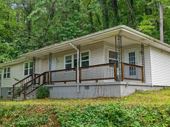 617 Noccalula Rd, Gadsden, AL 35904