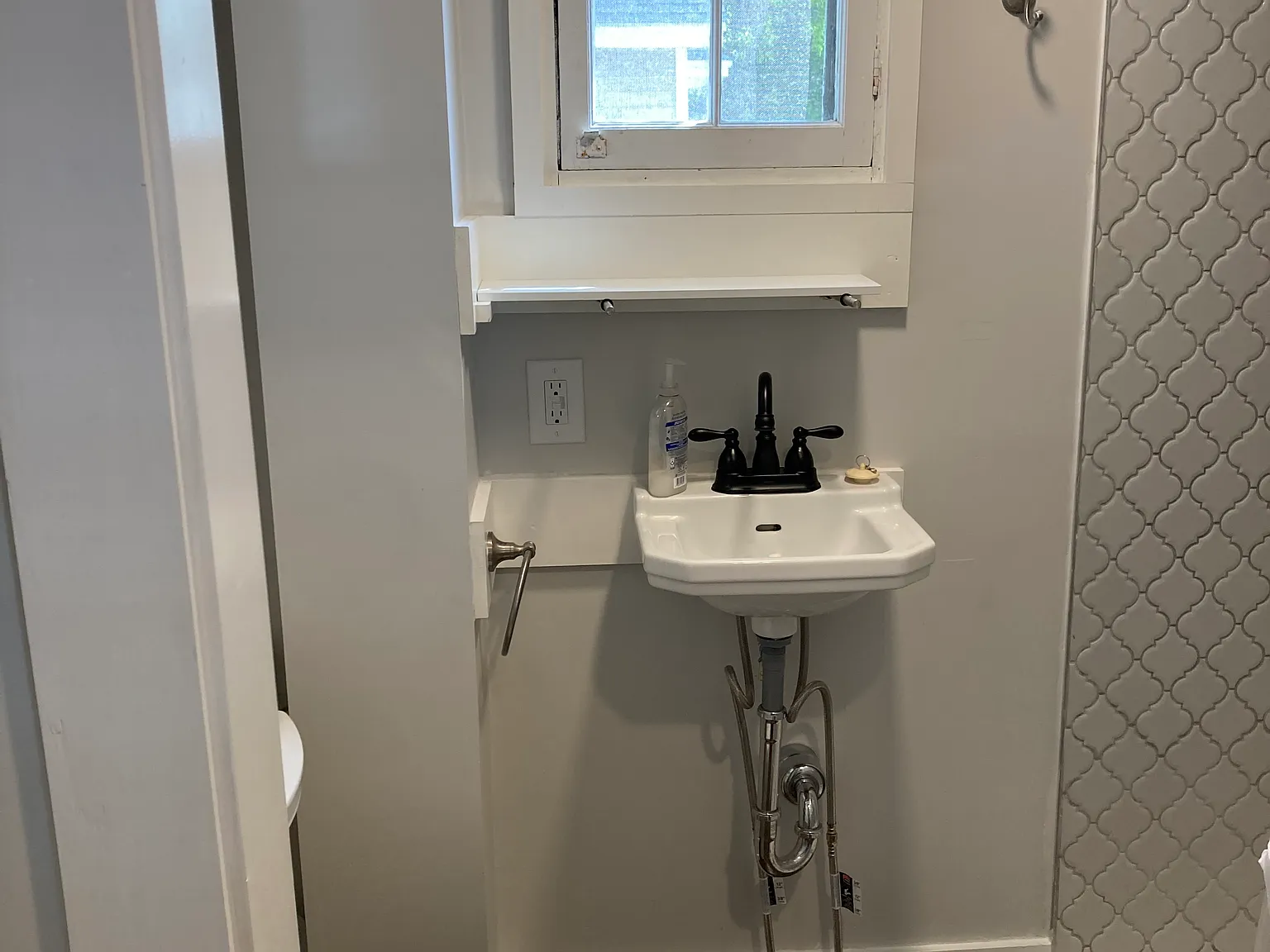 1 bed, $1,900 — Photo 4