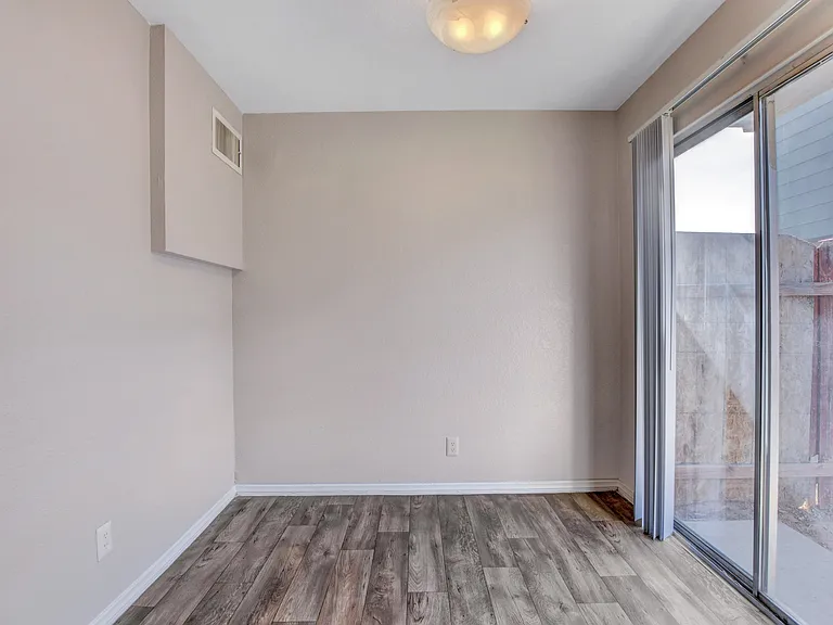 Green Tree Apartments — Photo 39