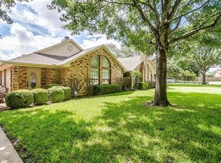 7413 Old Mill Run, Fort Worth, TX 76133