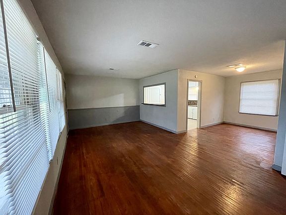 2nd image of 2370 Hybrook Ln