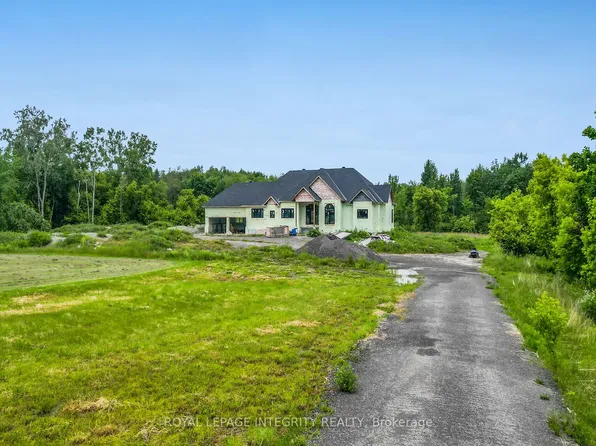 1695 Old Montreal Rd, Ottawa, ON K4C 1G7