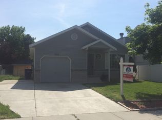 6105 S Azure Meadow Dr, Taylorsville, UT 84129