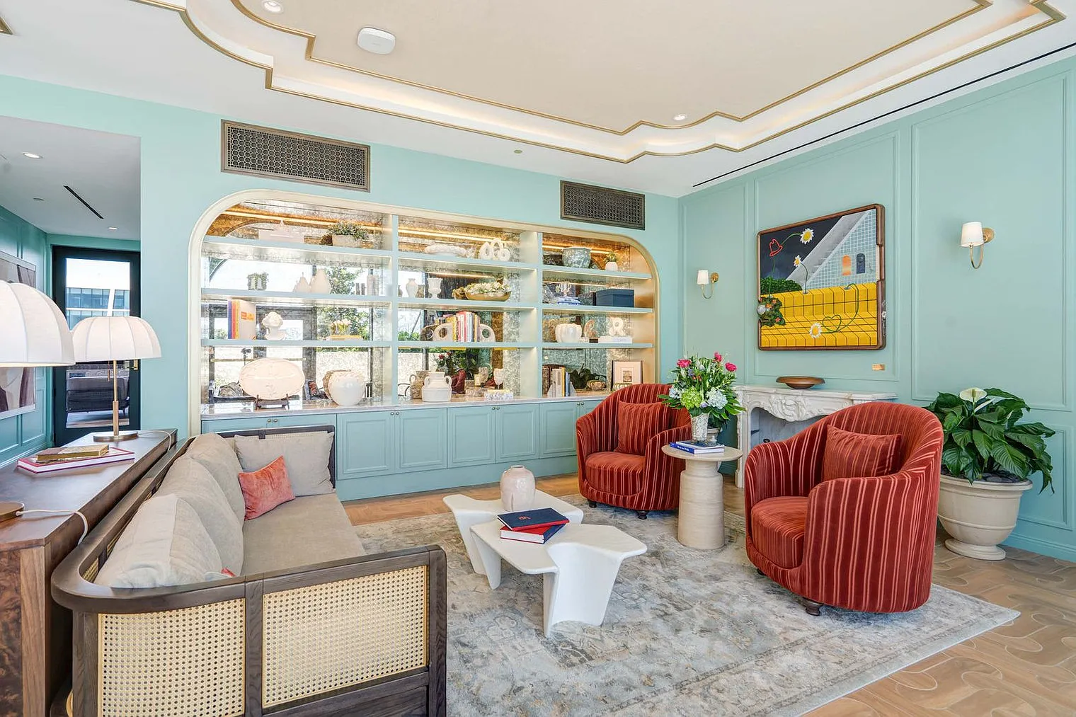 1 bed, 1.0 bath, 635 sqft, $2,415 — Photo 1