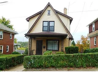 305 Avenue F photo 1