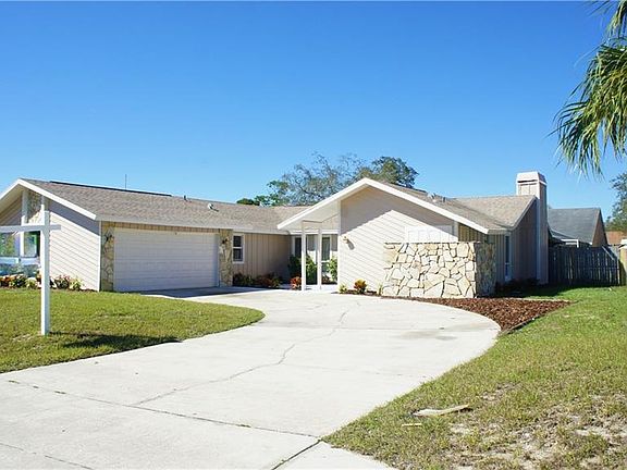 3rd image of 10309 Landmark Dr