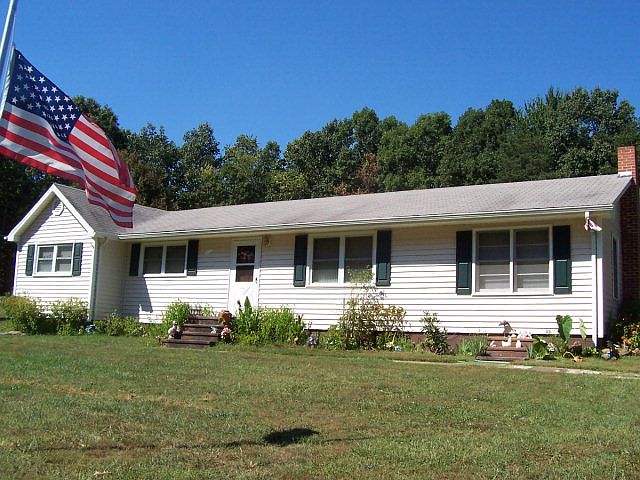 2nd image of 1238 Paisley Rd