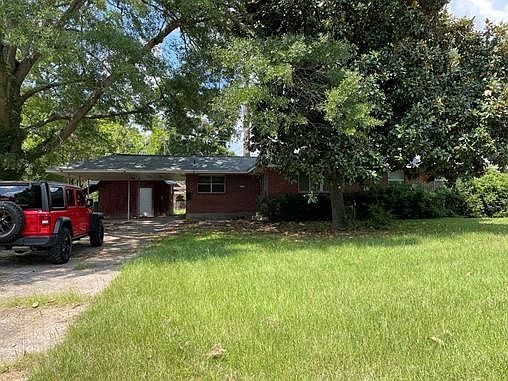 1st image of 2779 Jackson Dr