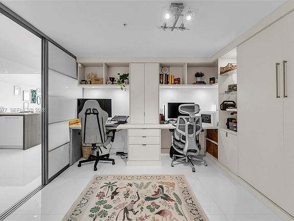 4th image of 400 Sunny Isles Blvd #1917