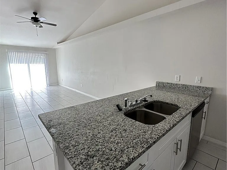 1027 Andalusia Blvd — Photo 13