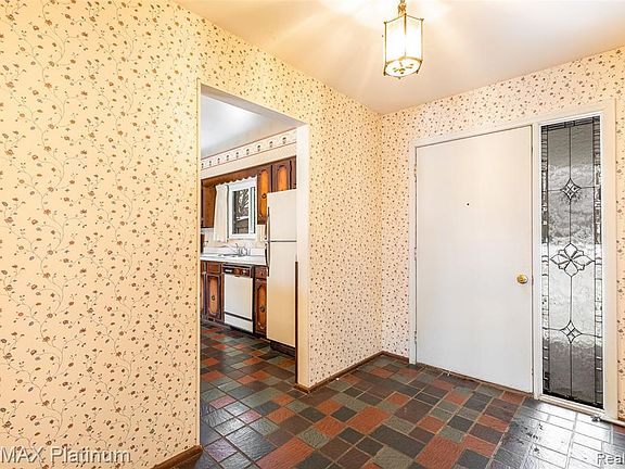 3rd image of 12245 Dollar Lake Dr