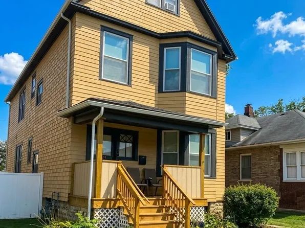 12629 Maple Ave, Blue Island, IL 60406