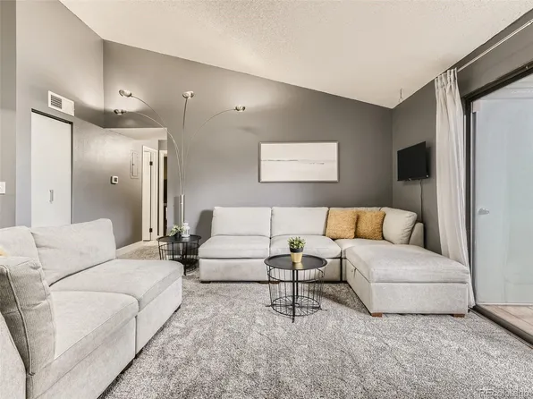12021 E Harvard Avenue #202, Aurora, CO 80014