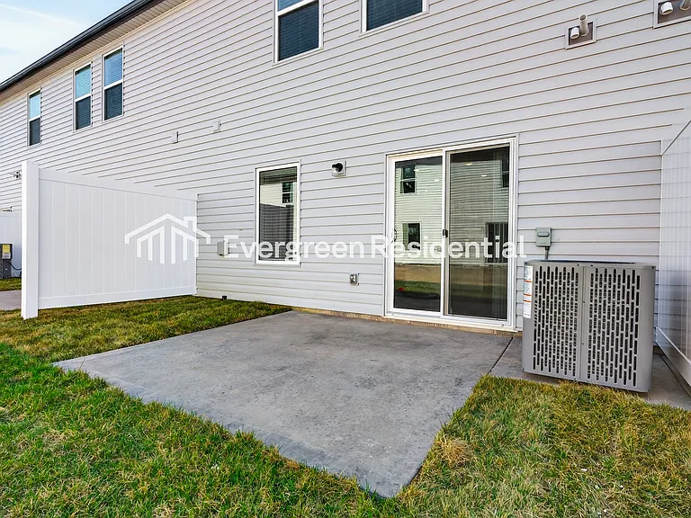 7036 NW 82nd St — Photo 25
