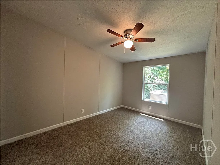 132 Cemetary Rd — Photo 17