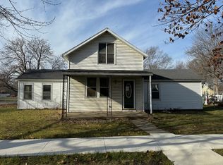 417 S Washington St, Lacon, IL 61540