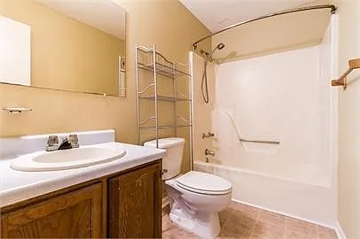 304 W Orange Ave — Photo 7