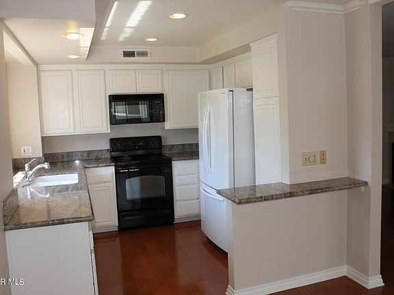 5th image of 3718 Summershore Ln