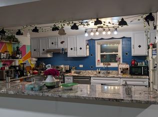 502 Estate Dr, Buffalo Grove, IL 60089