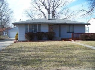 104 S Thompson Rd, Greenfield, IN 46140