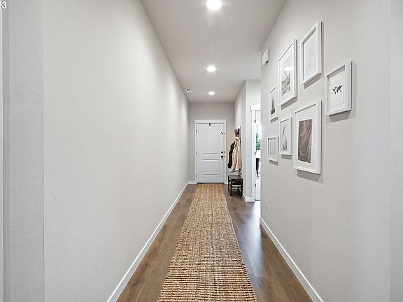 4th image of 1004 NE 13th St