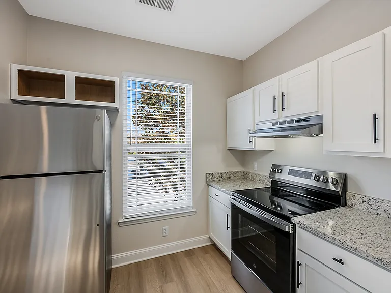 Ashbury Square Apartments — Photo 86