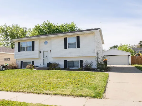 4708 8th St NW, Rochester, MN 55901