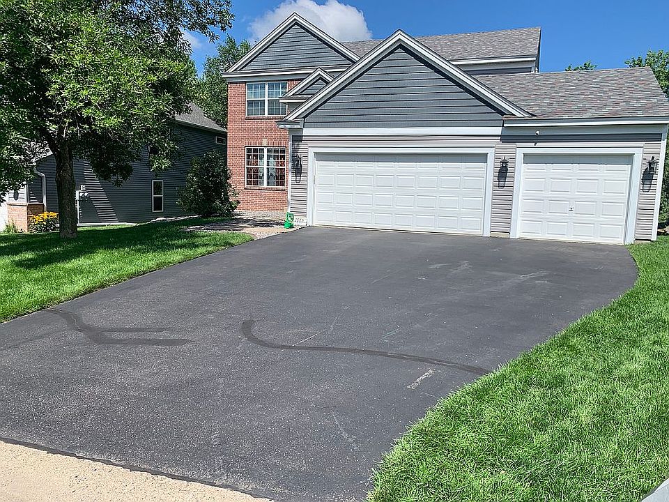 1st image of 1665 Oakbrooke Cir