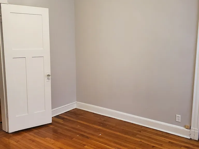 6041 Waterman Blvd — Photo 19
