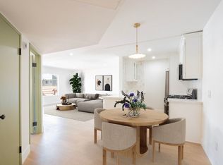 Juniper, Sherman Oaks, CA 91403