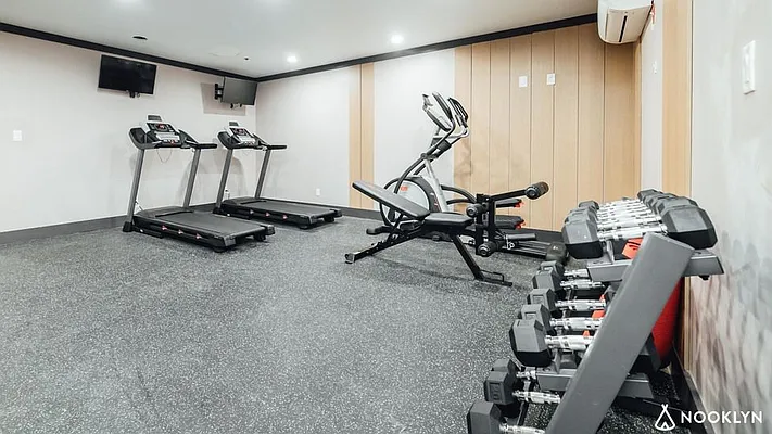 Rented by Nooklyn NYC LLC | media 4