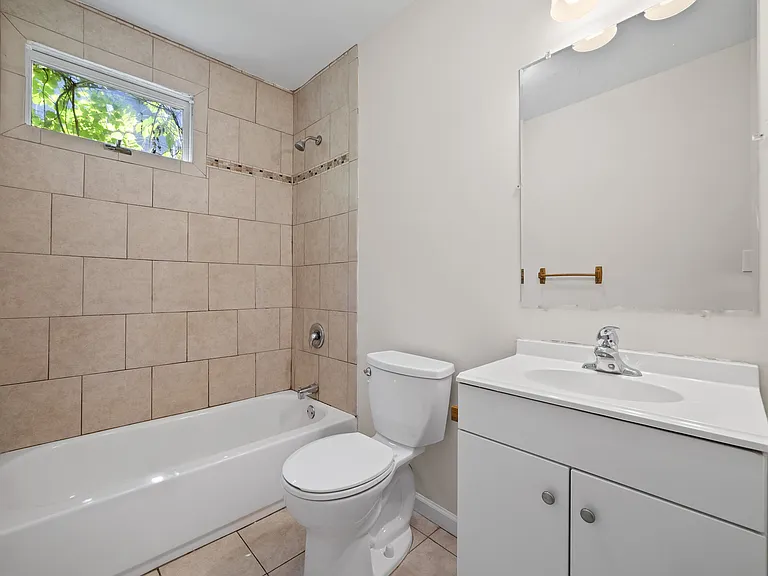34-36 S Woodland Ave #34 — Photo 13