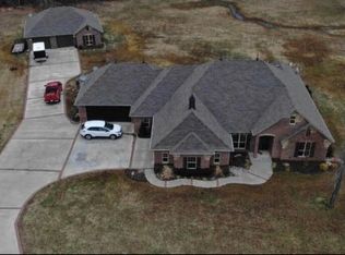 2112 N Peaceful Ln, Stigler, OK 74462