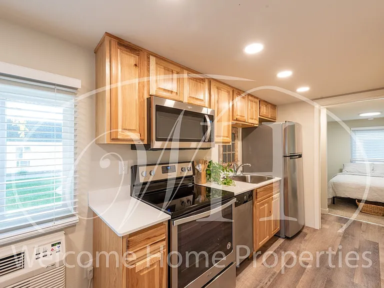 205 Woodland Ave — Photo 7