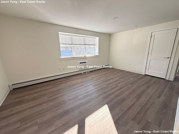 5th image of 1741 Washington St APT 10