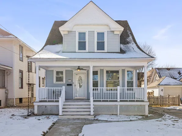 483 Barrett St, Elgin, IL 60120