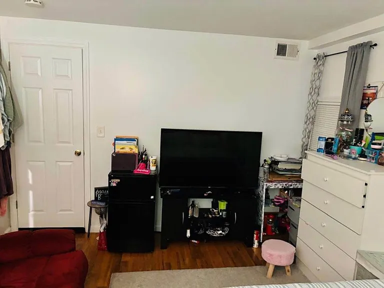 1418 Mattison Ave — Photo 8